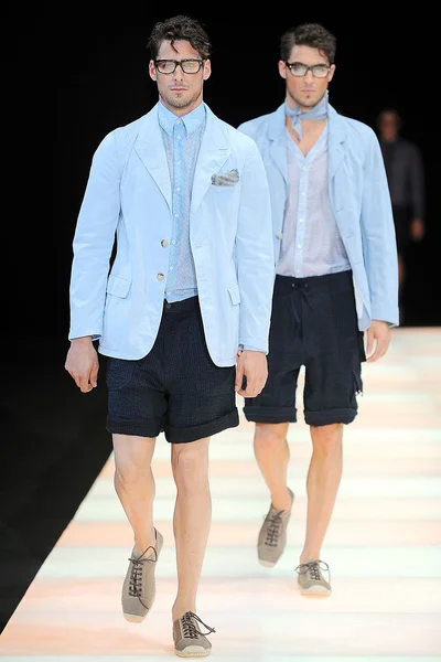 Look 63